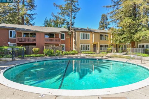 3055 Treat Blvd, Concord CA  94518-2777 exterior