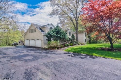 1046 Stillwater Rd, Fredon, NJ 07860-4326