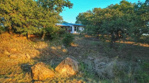 373 Nocona Dr, Nocona TX 76255-9272 exterior