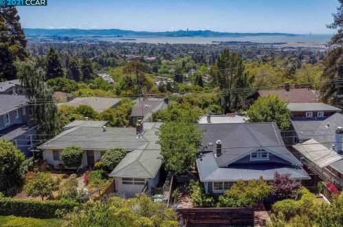 924 San Benito Rd, Berkeley, CA 94707-2437
