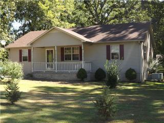 1707 4th Ave, Manchester, TN 37355-2605