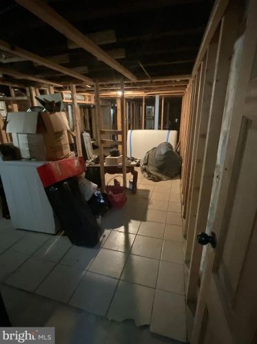 7030 Jackson St, Philadelphia PA  19148-3250 exterior