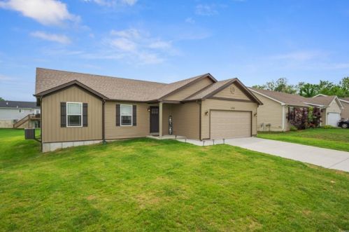 130 Naomi Dr, Pendleton, MO 63380-1840