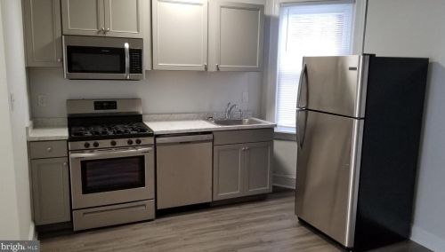 5411 Berks St, Philadelphia PA 19122-2132 exterior