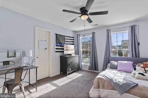 252 Prospect Hill Blvd, Charles Town WV  25414-5082 exterior