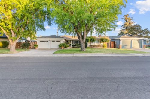 604 Westchester Ct, Modesto, CA 95350-2444