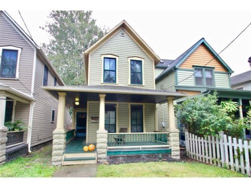 5911 Clinton Ave, Cleveland OH  44102-3108 exterior