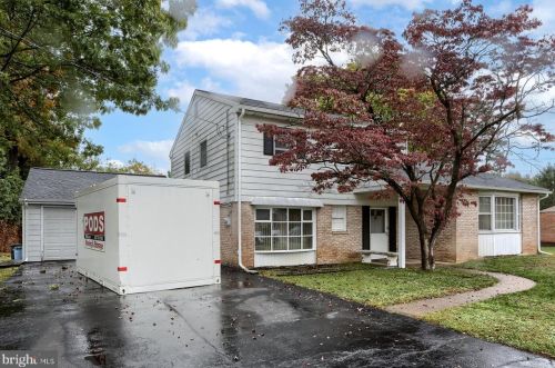 5960 Timothy Rd, Harrisburg, PA 17112-3418