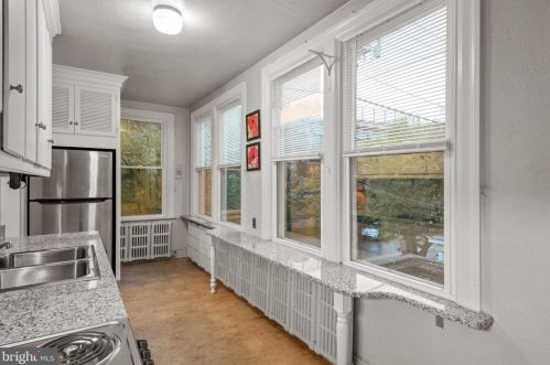 445 Duke St, Lancaster PA  17602-4205 exterior
