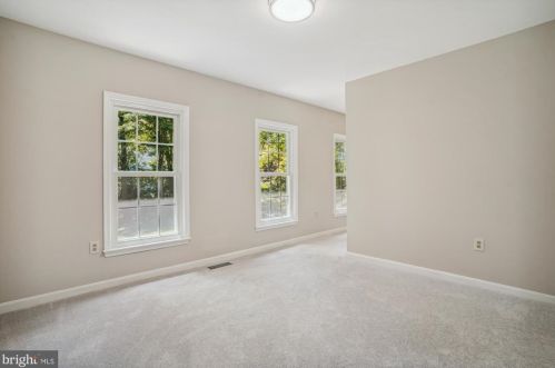 13015 Montpelier Ct, Woodbridge VA  22192-3356 exterior