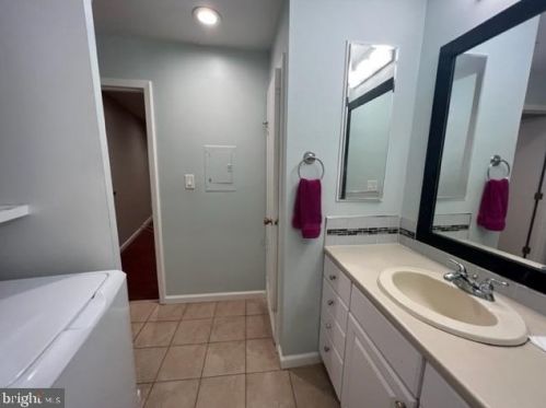 8500 Barrington Ct, Springfield VA  exterior