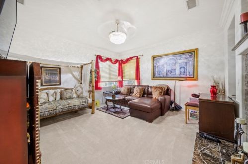 11364 Pondhurst Way, Riverside CA  92505-3471 exterior
