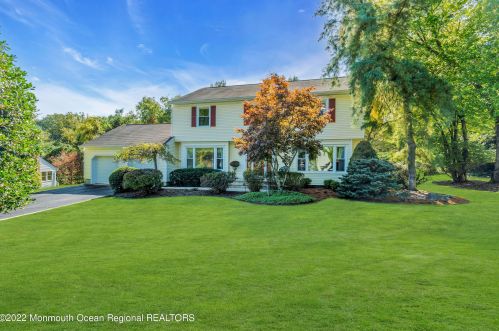 24 Doherty Dr, Middletown, NJ 07748-3303