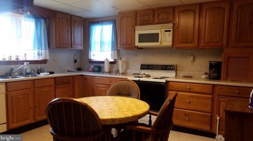 1804 Main St, Port Norris, NJ 08349-3350