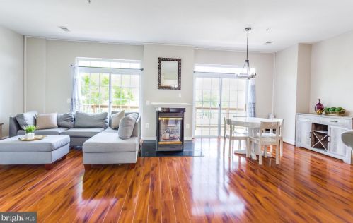 1802 Cedar Cove Way, Woodbridge, VA 22191-6058