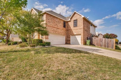 4313 Lone Oak Dr, Midlothian, TX 76063-5568