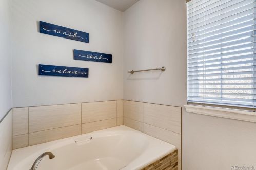 18798 Belleview Pl, Aurora CO 80015-4877 exterior