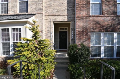 2224 Merseyside Dr, Woodbridge, VA 22191-6517