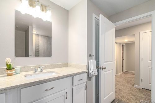 971 Kittredge Ct, Denver CO 80011 exterior