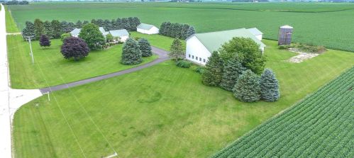 10732 Rimsnider Rd, Hinckley, IL 60520-6118