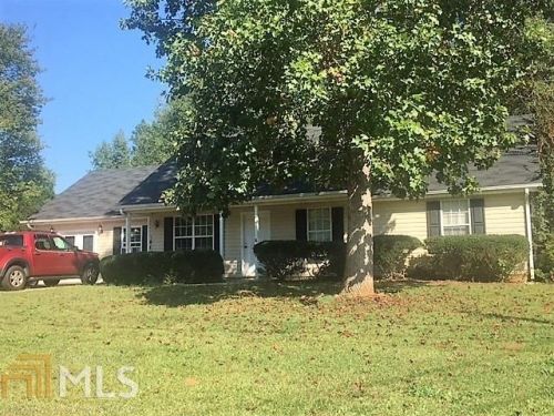 137 Pebble Creek Dr, Jackson, GA 30233-4574