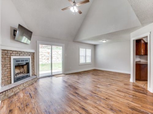 400 Scrub Oak Ct, Fort Worth TX  76108-4501 exterior