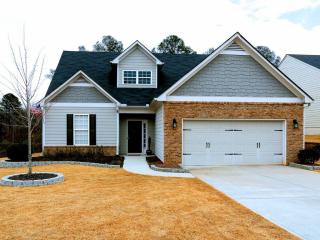 121 Sable Valley Dr, Acworth, GA 30102-7603