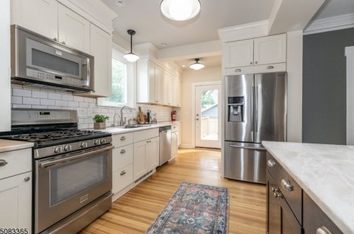 122 Midland Blvd, Maplewood NJ 07040-1809 exterior