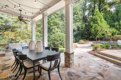 4711 Dudley Ln, Atlanta GA  30327-3330 exterior