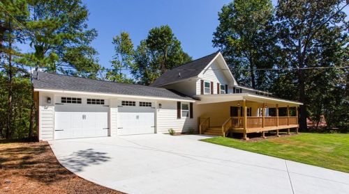 381 Brookwood Dr, Dawsonville, GA 30534-7408