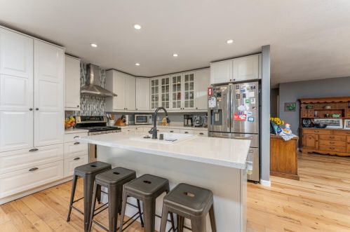 338 Chamberlain Ave, Auburn, CA 95603-4608