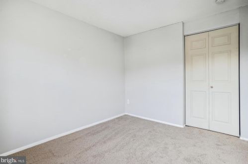 8675 Hickory Ridge Ct, Springfield VA  22153-3703 exterior