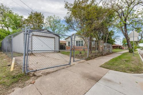 820 Marion Ave, Fort Worth TX  76104-6538 exterior