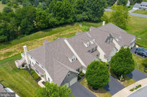 848 Huntington Pl, Lancaster, PA 17601-1293