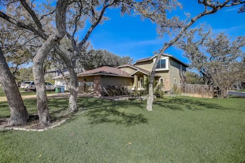 4000 Cortina Dr, Austin TX  78749-4924 exterior