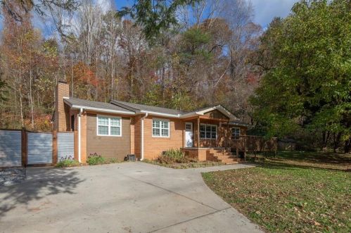 1779 Cavender Creek Rd, Dahlonega, GA 30533-3352