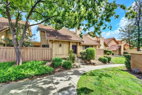 59 Del Prado Cir, Fairfield, CA 94533-1867