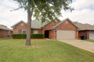 10105 Glascow Dr, Yukon, OK 73099-7620
