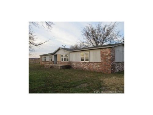 6895 Cypress Rd, Henryetta, OK 74437-2101