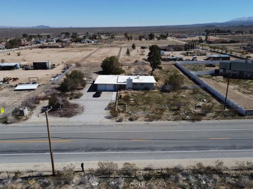 33624 Longview Rd, Pearblossom, CA 93553-3102