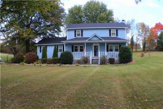 107 Ben Albert Rd, Cottontown, TN 37048-5153