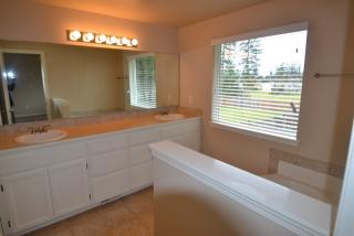 3618 185th Street Ct, Tacoma WA  98446-6006 exterior