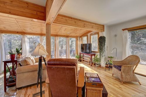 5615 Hatch Dr, Lakewood CO 80439 exterior