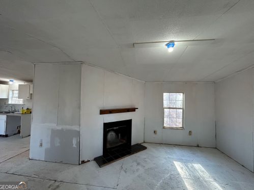 592 River Trl, Martin, GA 30557-0050