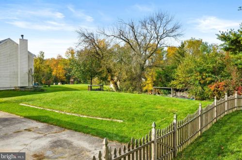 5835 Broad St, Trenton NJ  08620-9508 exterior