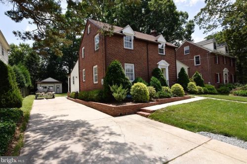 442 Elm Ave, Tavistock, NJ 08033-2645