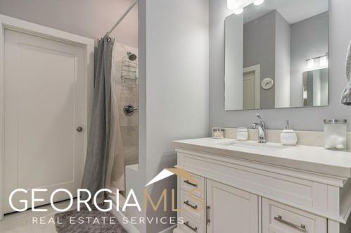 72 Hardwick St, Atlanta GA  30315-5132 exterior