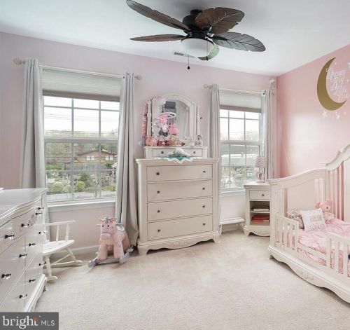 26 Sundance Dr, Trenton NJ  08619-3967 exterior