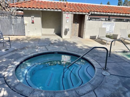 431 Tangelo, Irvine CA  92618-4483 exterior