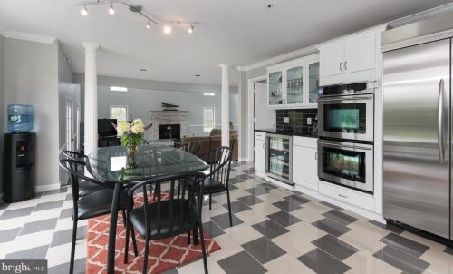 152 Butler Rd, Princeton NJ  08540-8503 exterior